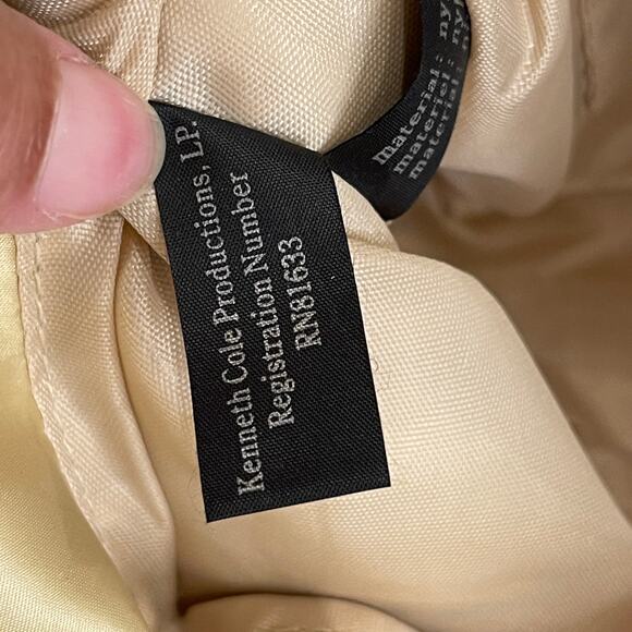 Kenneth Cole Reaction Gold Purse tote Buckle Straps - Picture 11 of 11